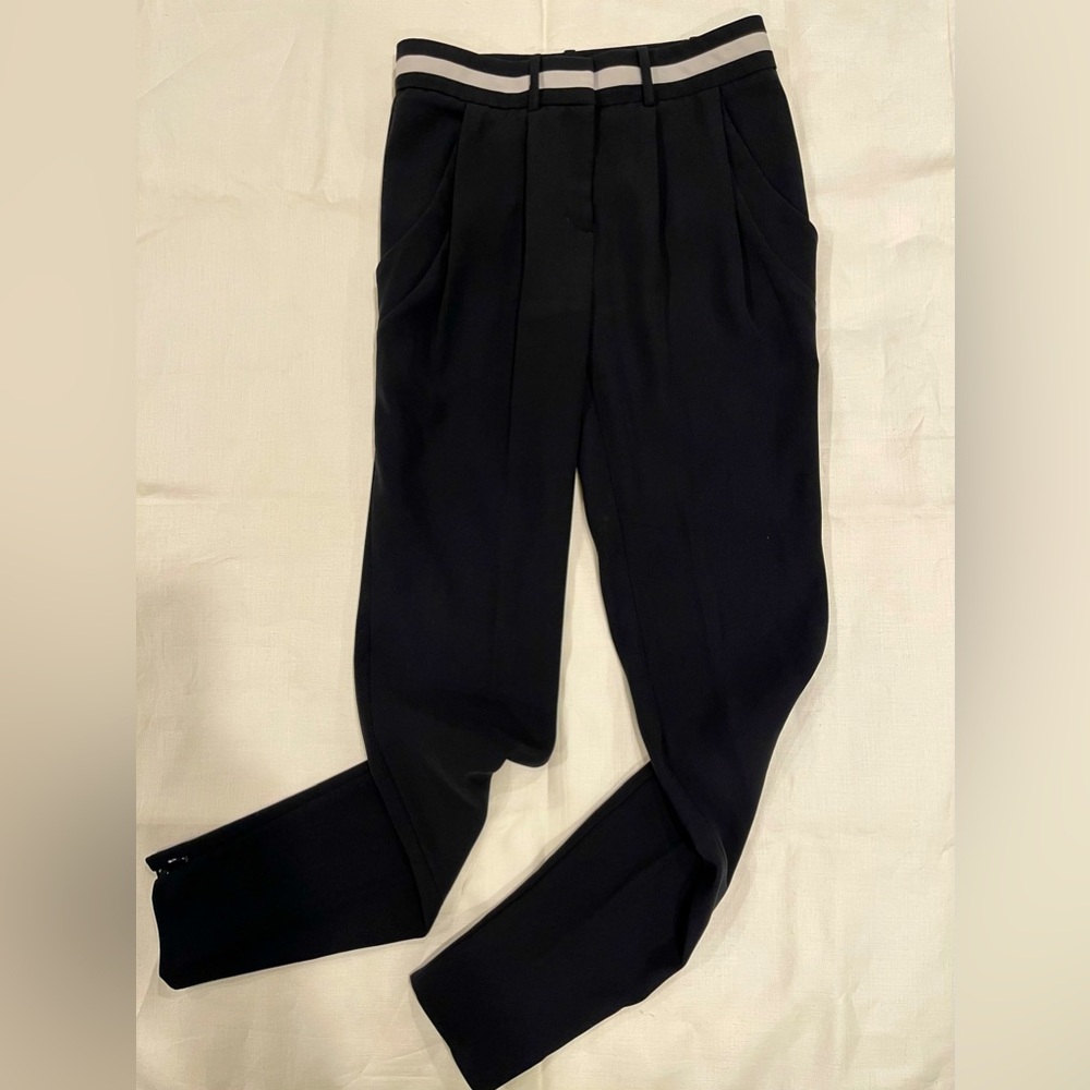 Fashion Star & Express Collab | High Waist | Ankle Zip | Fun Details